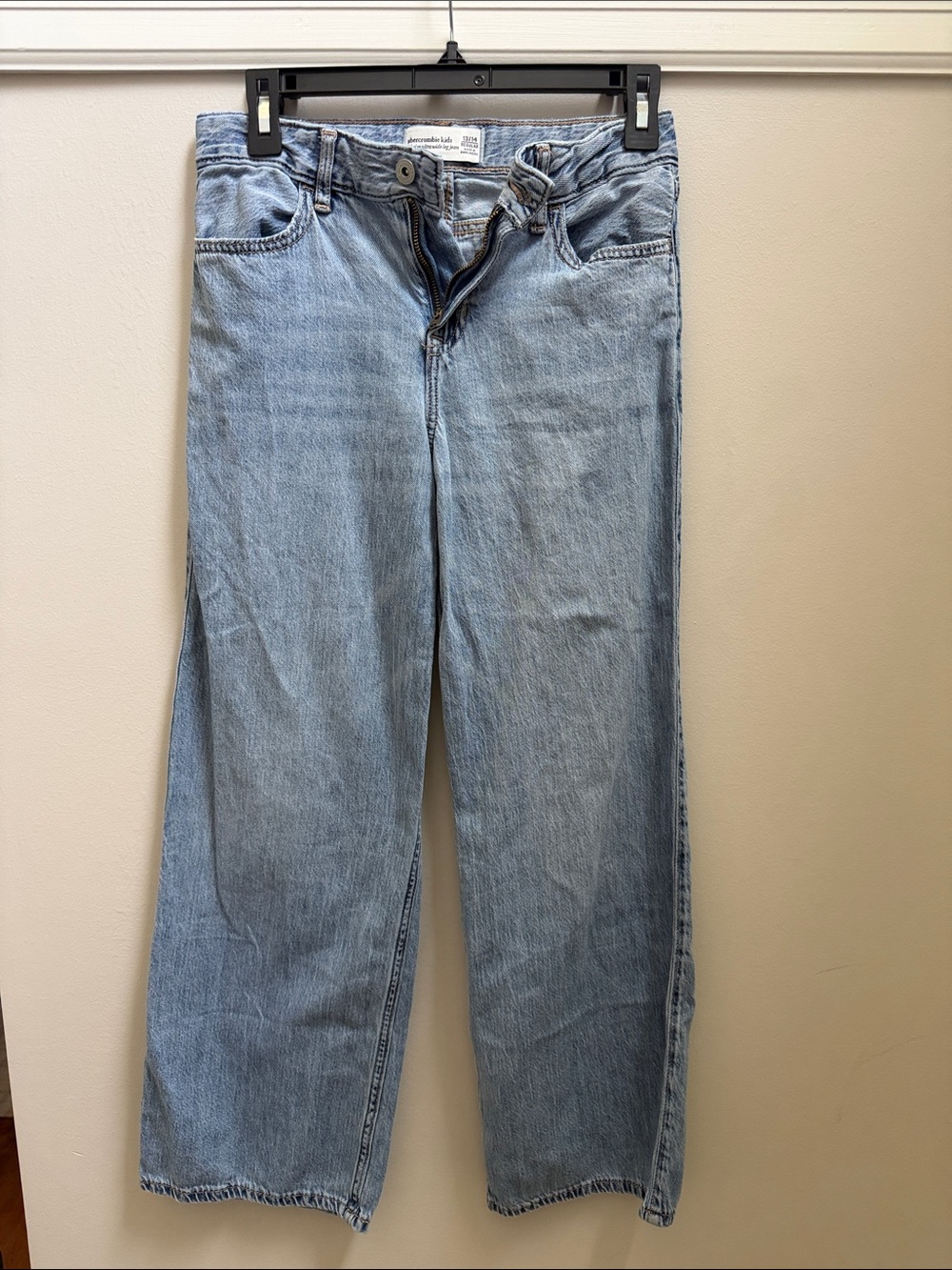 Like New Abercrombie Girls High Rise Wide Leg Light Wash Jeans Sz 13/14